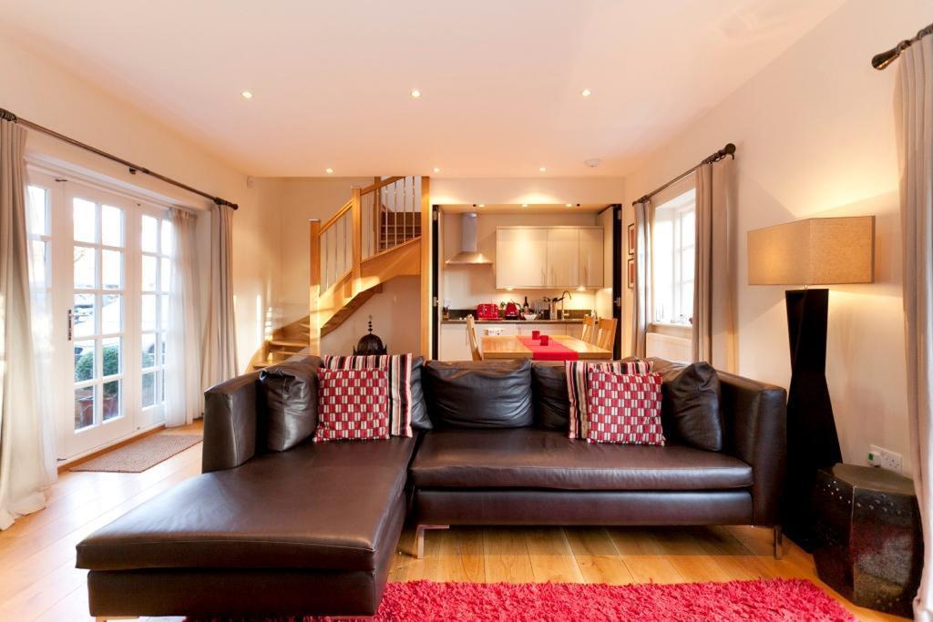 Dbs Serviced Apartments Castle Donington Exterior photo